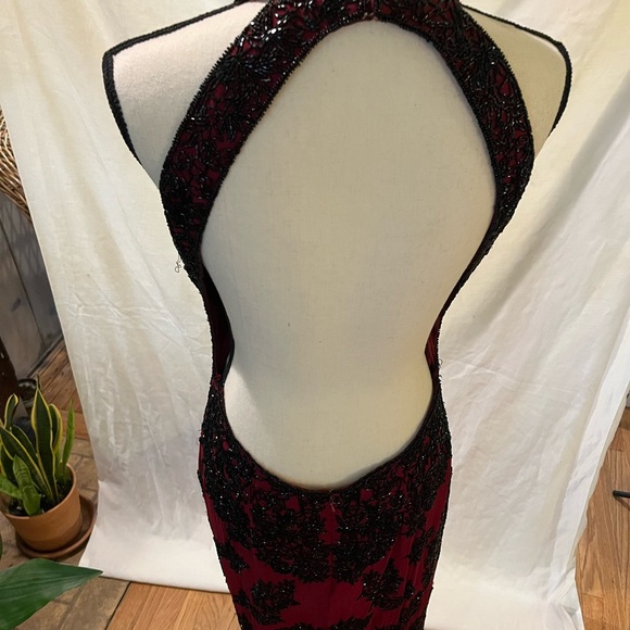 Vintage Gothic 🥀 red SILK gown with heavy black beading - Picture 8 of 16